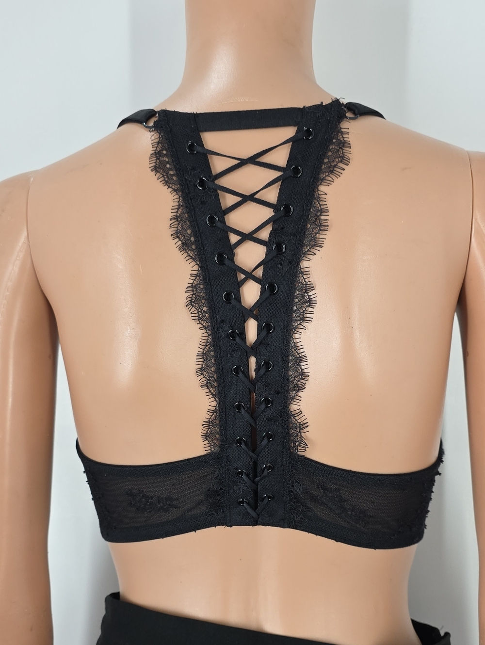Victoria's Secret 34D Black Lace Very Sexy Push Up Padded Underwire Bra